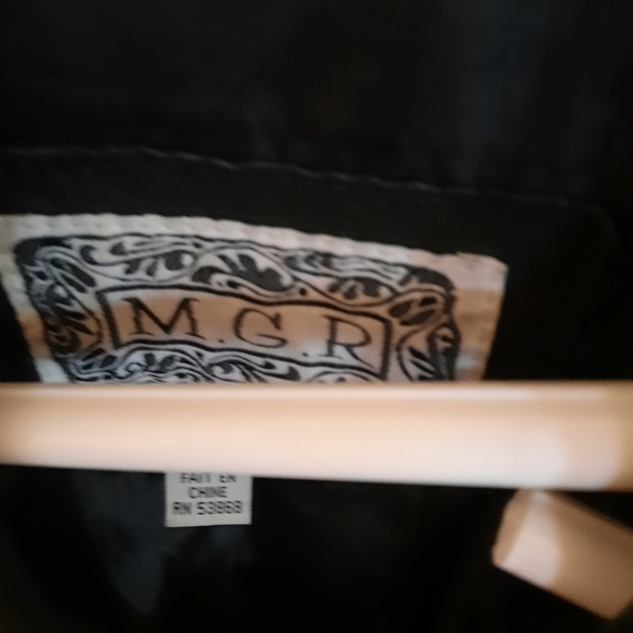 Leather jacket, 10-12 size, not new, good condition - Picture 3 of 4